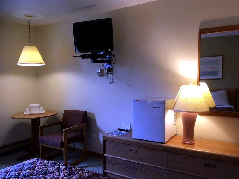 Value Host Motor Inn - From Web Listing (newer photo)